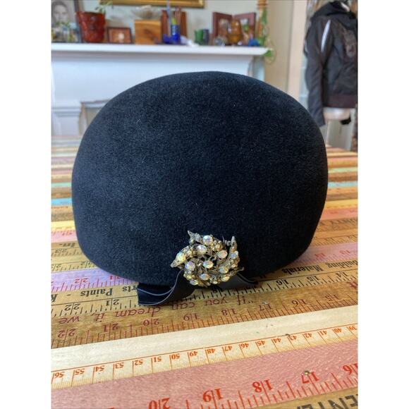 Vtg 1940's ADELE CLAIRE NY Italy Velvet Rhinestone Brooch Hat Union Made Pillbox - Picture 2 of 16